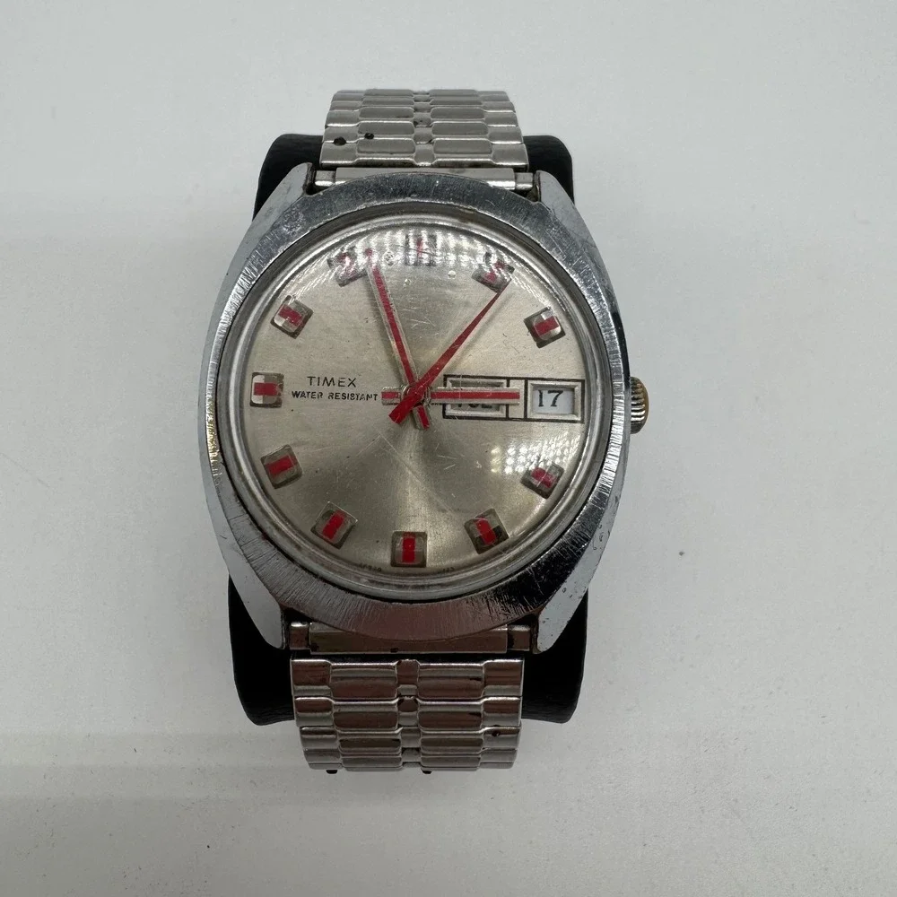 Vintage Timex Water Resistant Day Date Watch Red Markers Speidel Band 36mm